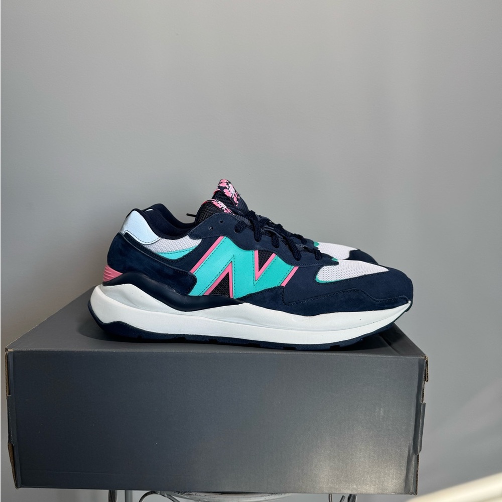 NWT - Men’s New Balance 5740 shoes - Picture 2 of 6